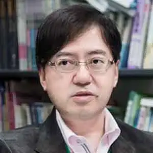 各种各样的噩梦:被追逐、从高处坠落……为什么我们在周末早上睡 各种各样的噩梦:被追逐、从高处坠落……为什么我们在周末早上睡