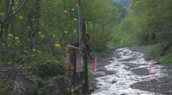 一名66岁男子因能见度差在北阿尔卑斯山失踪,后被另一名登山者 一名66岁男子因能见度差在北阿尔卑斯山失踪,后被另一名登山者