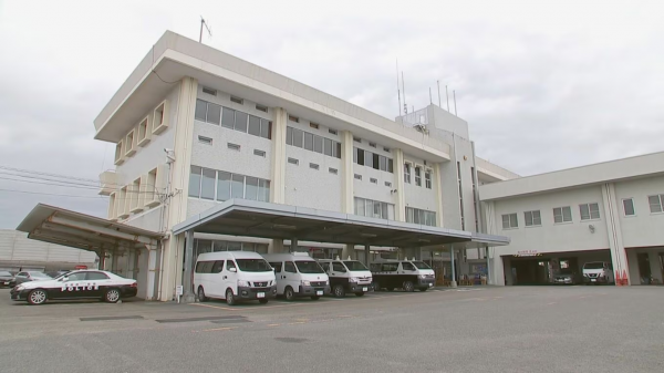一名男子因殴打并致伤妻子,在宫崎市被控袭击罪名逮捕。 一名男子因殴打并致伤妻子,在宫崎市被控袭击罪名逮捕。