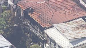 香川县丸龟市休耕地灌木丛起火;火势蔓延至附近停车场的多辆汽车 香川县丸龟市休耕地灌木丛起火;火势蔓延至附近停车场的多辆汽车