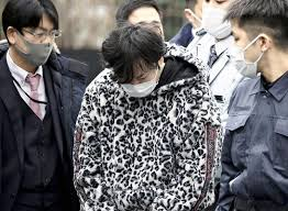 长野县中野市一商业设施发生抢劫致伤案:一名45岁无业男子被捕 长野县中野市一商业设施发生抢劫致伤案:一名45岁无业男子被捕