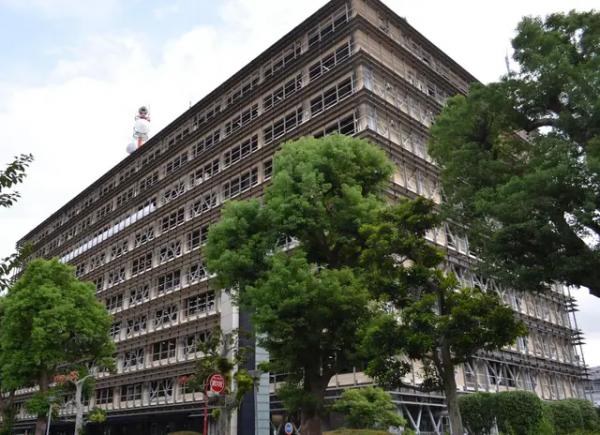 回转寿司“投毒式恶搞”再现:埼玉43岁流浪汉向寿司狂泼洗洁精 回转寿司“投毒式恶搞”再现:埼玉43岁流浪汉向寿司狂泼洗洁精