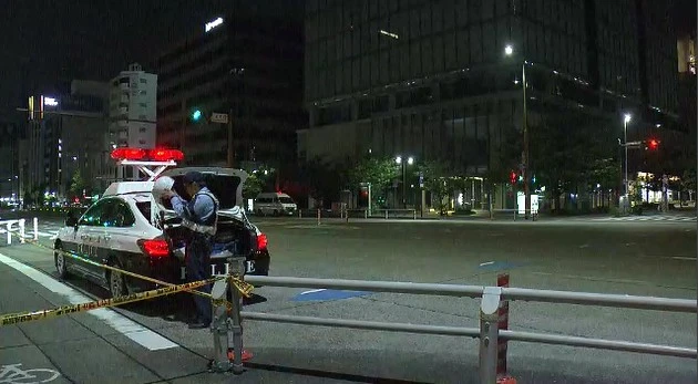 惨烈!名古屋繁华街深夜发生恶性撞人逃逸案,妹子过马路被无情桩 惨烈!名古屋繁华街深夜发生恶性撞人逃逸案,妹子过马路被无情桩