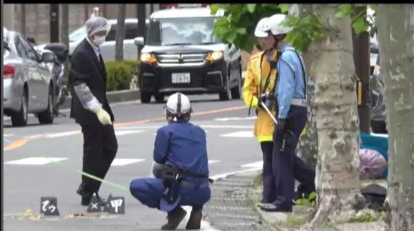 横滨环状2号线突发3车连环相撞重大车祸! 横滨环状2号线突发3车连环相撞重大车祸!