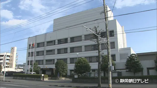 深夜赖在医院不走竟张口咬伤43岁男护士:静冈骏河区41岁无业 深夜赖在医院不走竟张口咬伤43岁男护士:静冈骏河区41岁无业