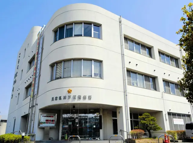 嫌深夜聚集太吵出面警告,29岁无业男怒扇17岁高中生耳光落网 嫌深夜聚集太吵出面警告,29岁无业男怒扇17岁高中生耳光落网