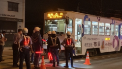 函館著名景点五稜郭附近发生惨剧！老妇跨越路口不幸遭路面电车撞