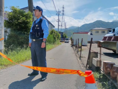 长野县一名67岁的“酒鬼”公务员因涉嫌醉驾并袭击警察，被警方
